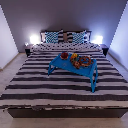 Semesterbostad Rose *