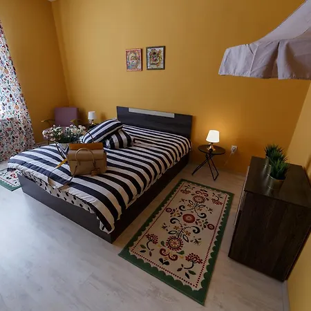 Semesterbostad Rose *